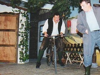 1999-Wenn der Hahn kraeht6