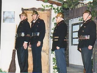 1999-Wenn der Hahn kraeht7